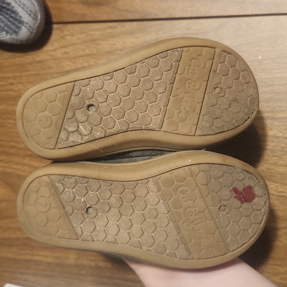 Cat and Jack Camo toddler shoes - Picture 3 of 3